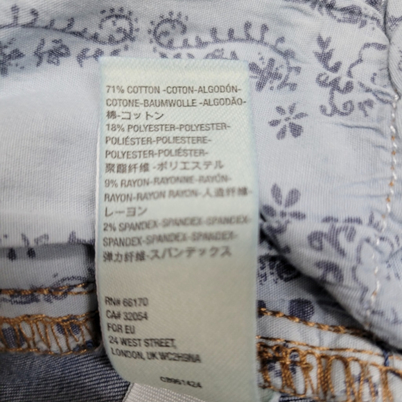 We The Free Women's Flare Bottom Button Fly Blue Jeans Size 31 Inseam 31" - Picture 8 of 8